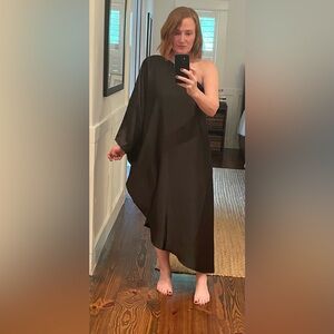 Elegant Black One-Shoulder Dress